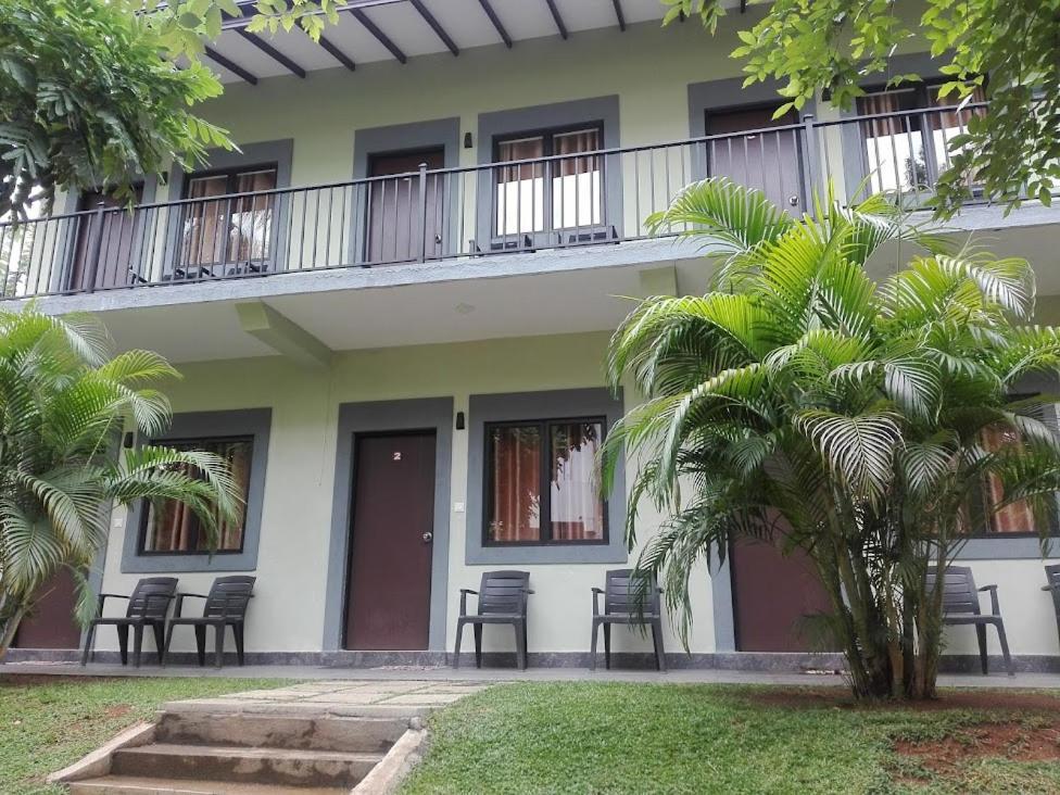 The Paramount Lodge Polonnaruwa Exterior photo
