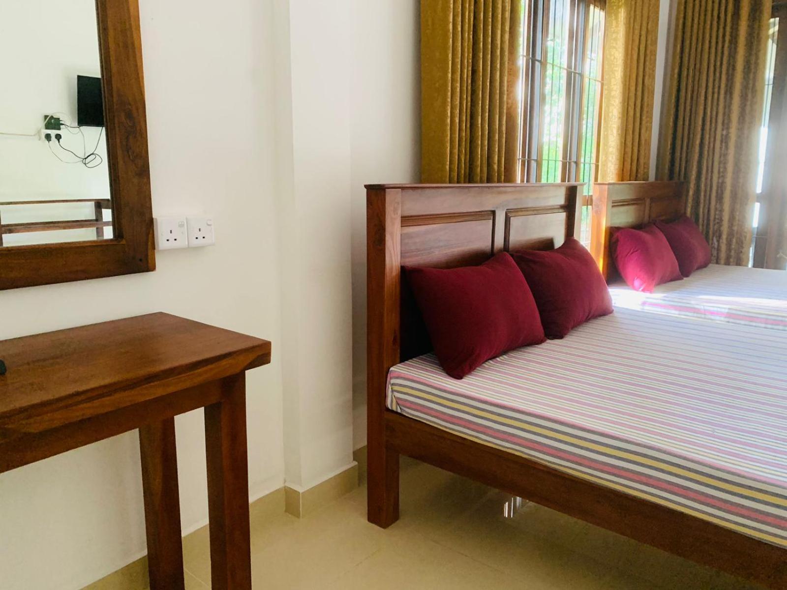 The Paramount Lodge Polonnaruwa Exterior photo