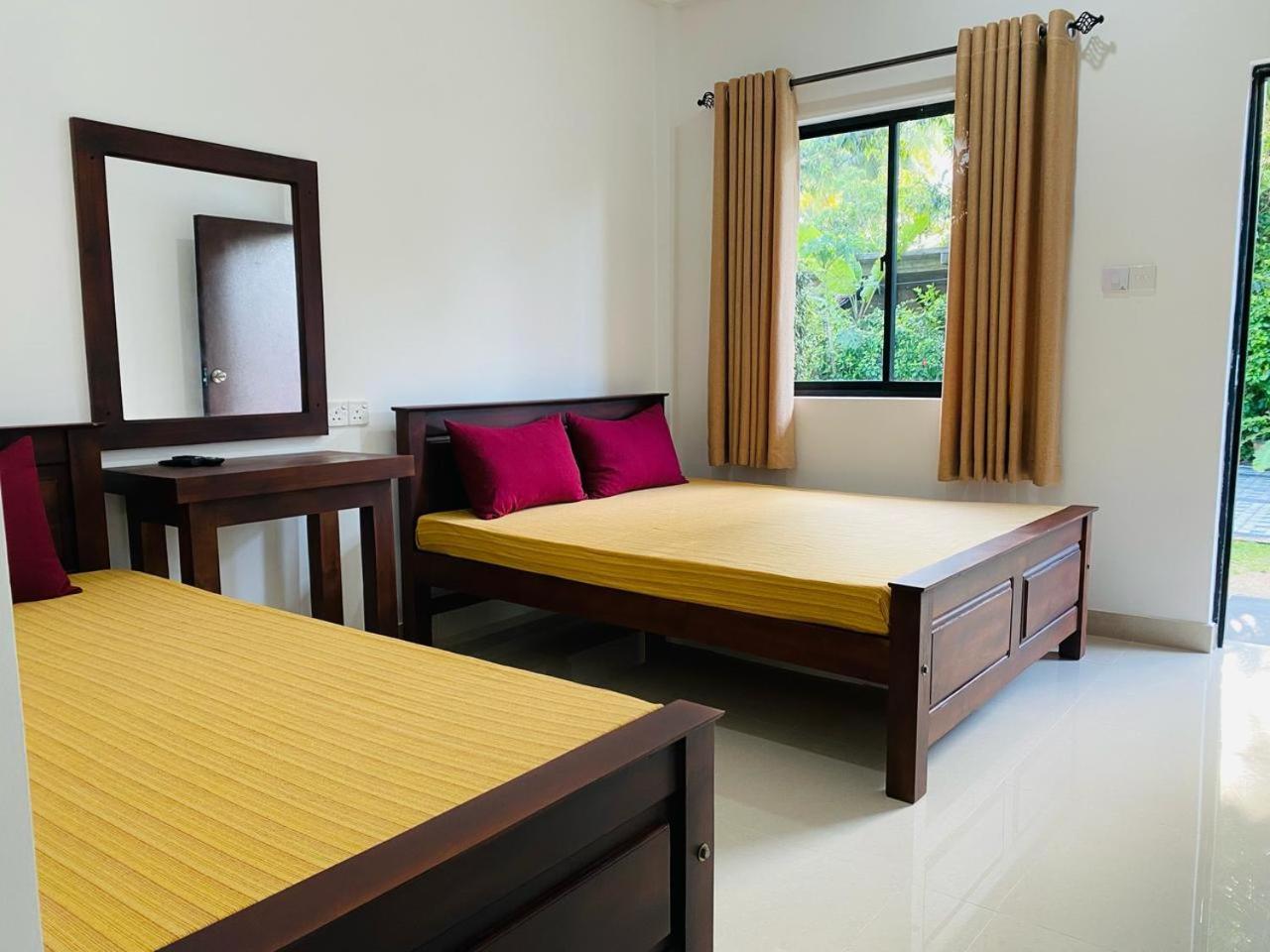 The Paramount Lodge Polonnaruwa Exterior photo