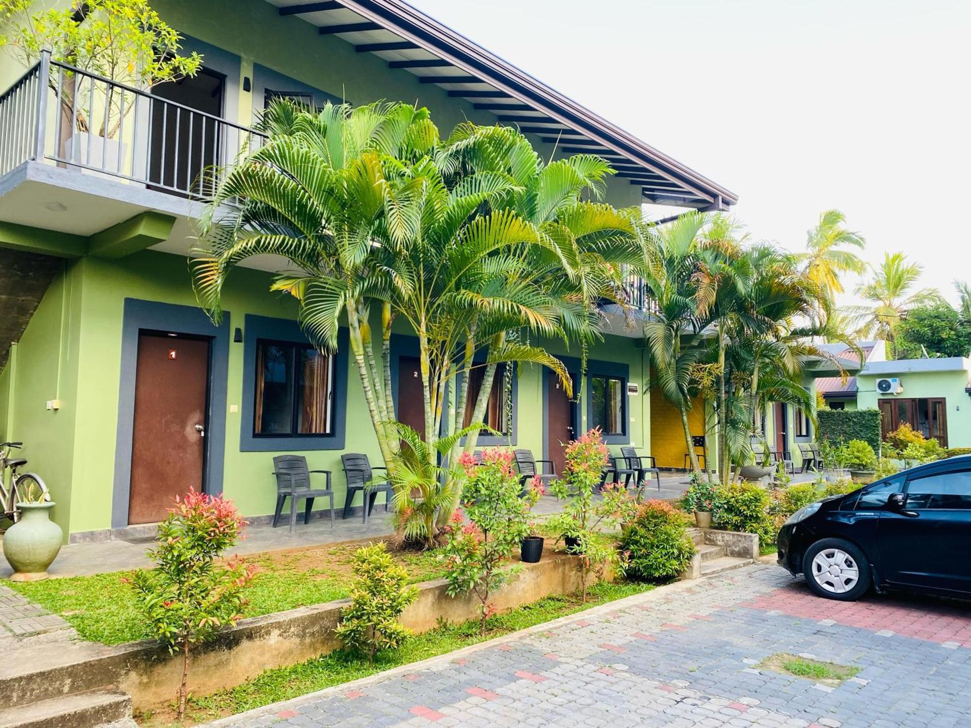 The Paramount Lodge Polonnaruwa Exterior photo