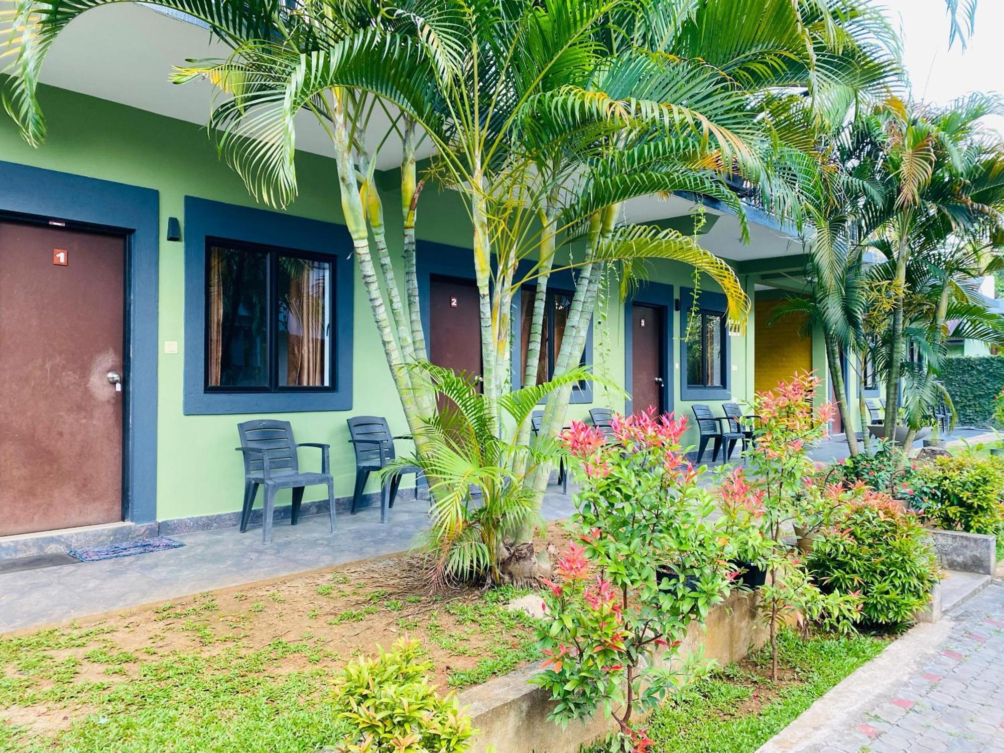 The Paramount Lodge Polonnaruwa Exterior photo